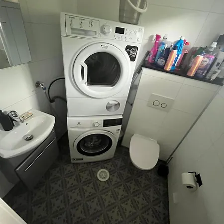 Appartement A Lovely Semi-detached *